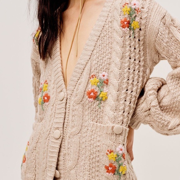 FOR LOVE & LEMONS Amaryllis Button Down Cardigan - Picture 2 of 7